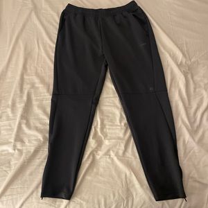 Skora black qwick dry joggers size large